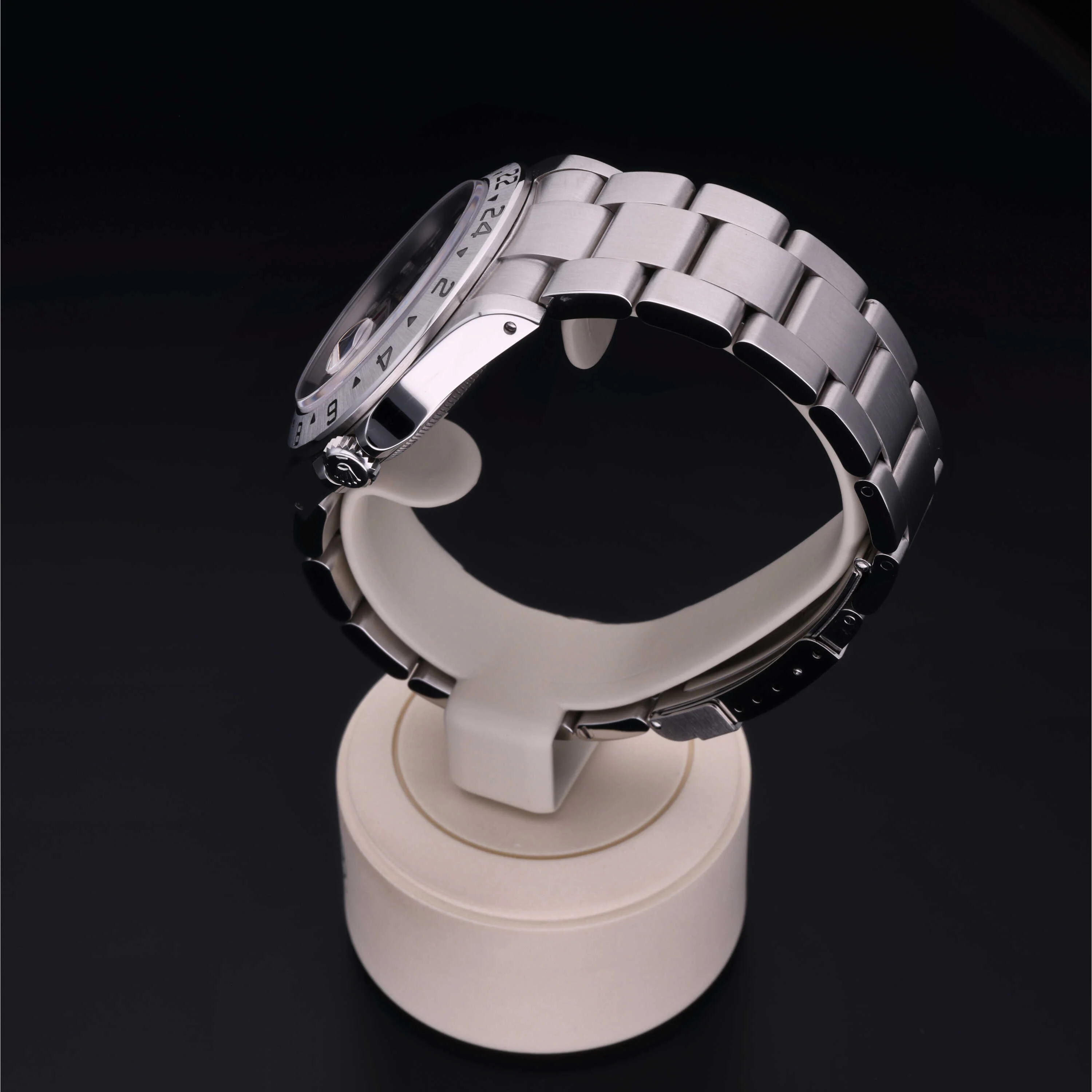 Oyster Perpetual Explorer II - Image 17