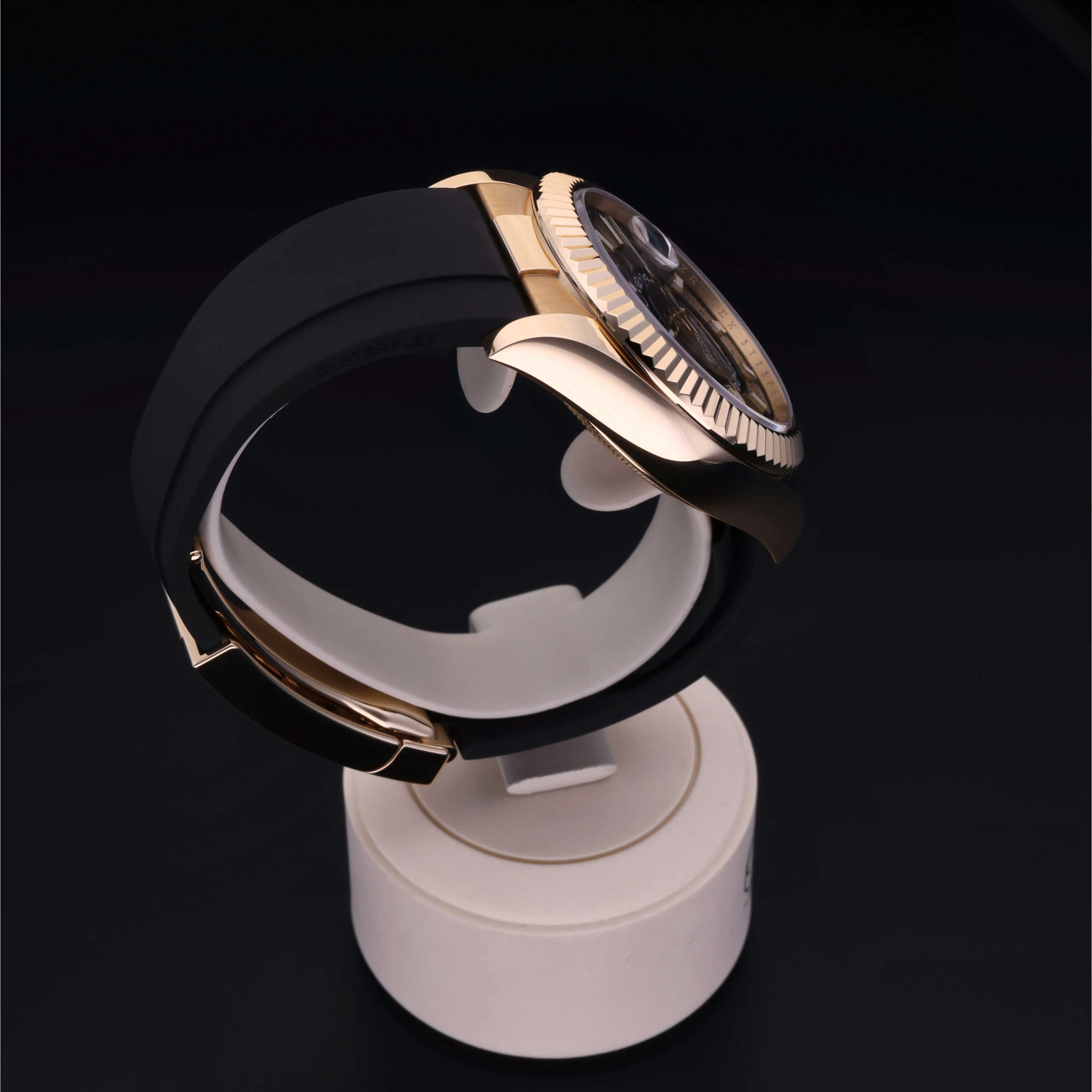 Sky-Dweller - Image 31