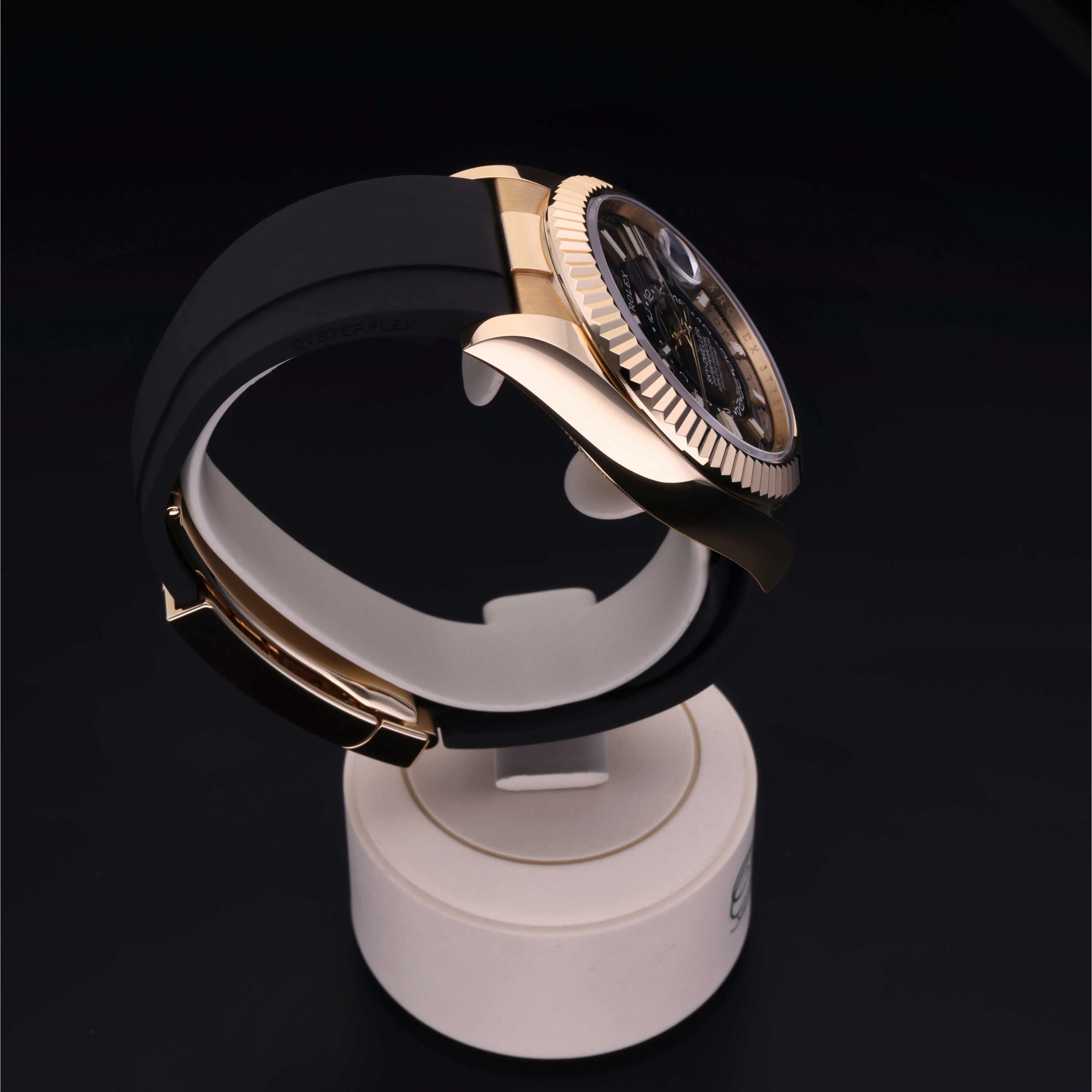 Sky-Dweller - Image 32