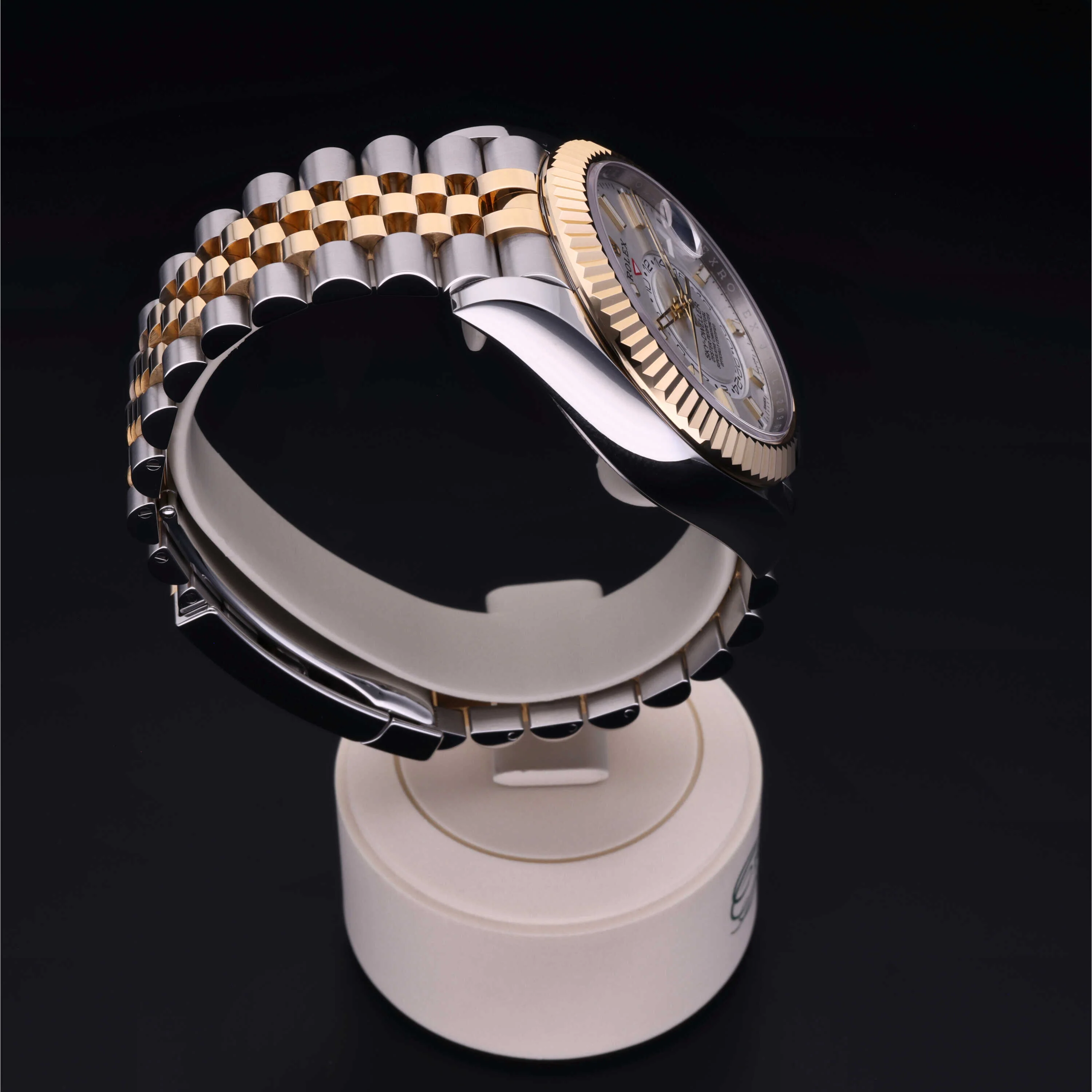 Sky‑Dweller - Image 5