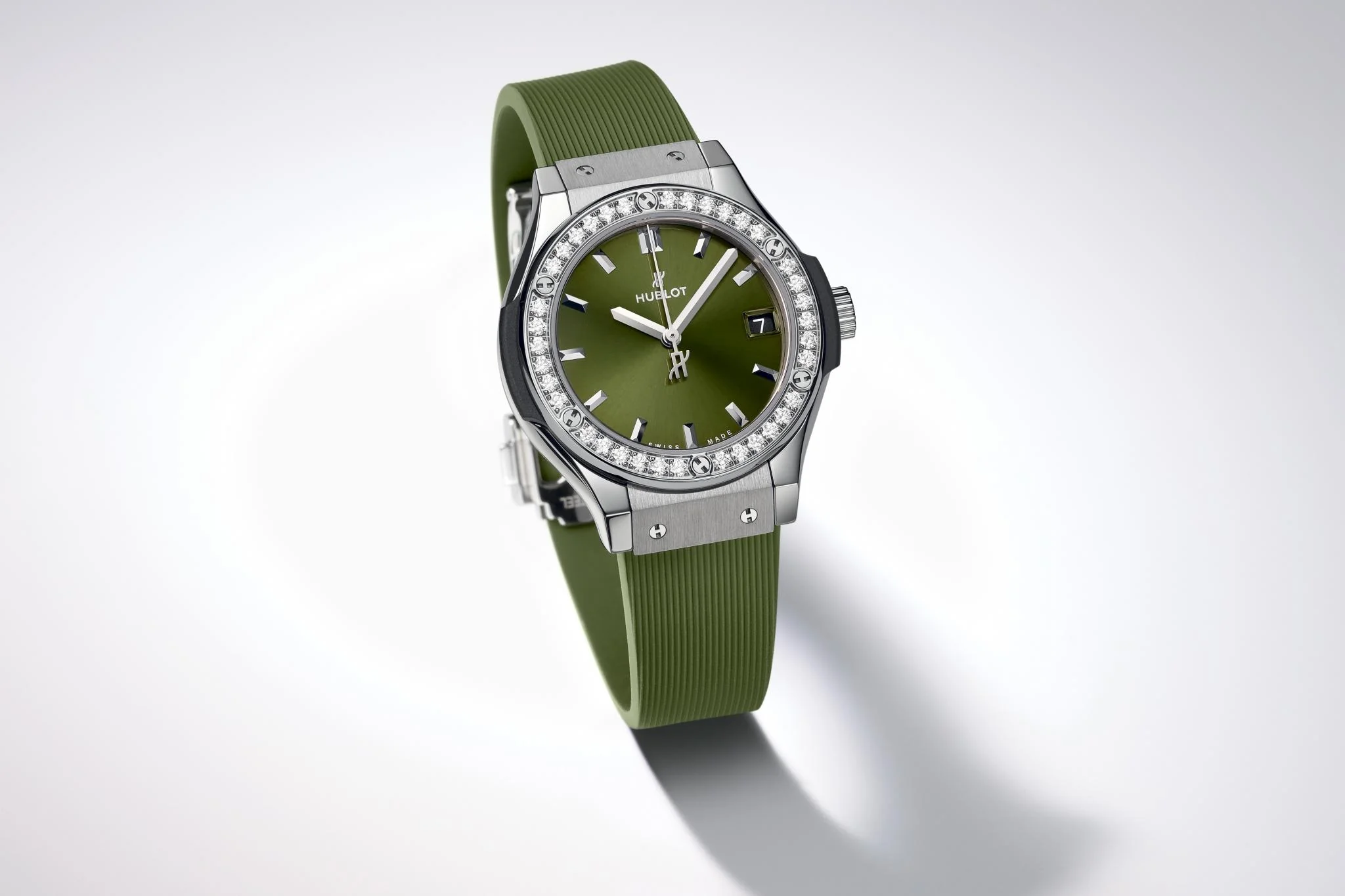 Classic Fusion Titanium Green Diamonds - Image 3