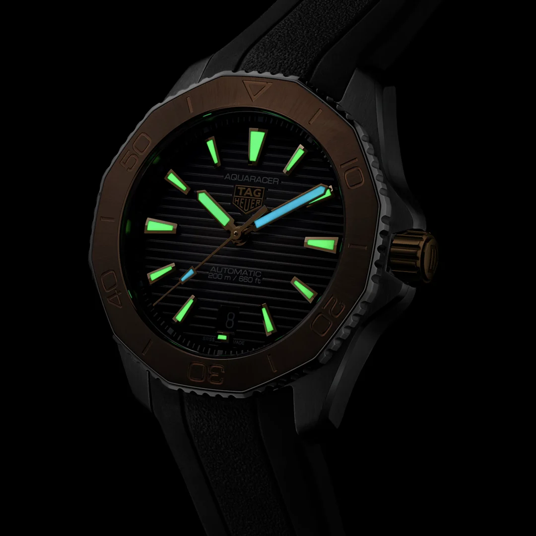 Aquaracer Professional 200 Date - Image 3